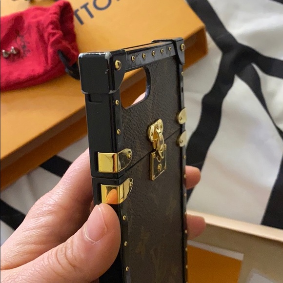 LOUIS VUITTON I phone 7 plus trunk case AUTHENTIC - Picture 6 of 8